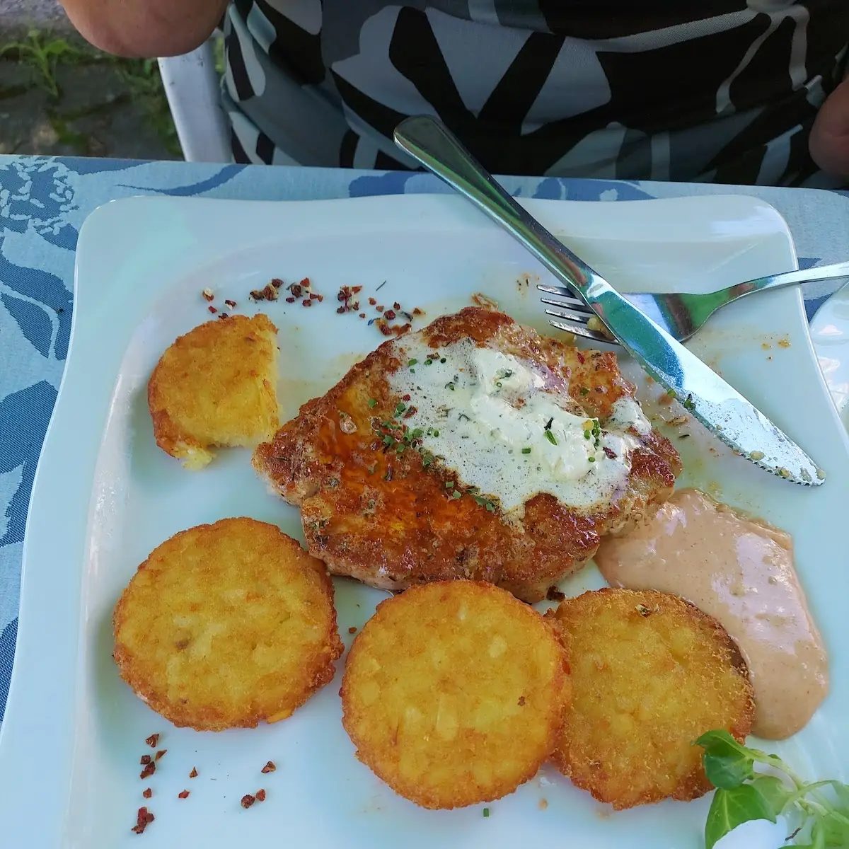 Schweinerücken Mit Kartoffeltaschen
