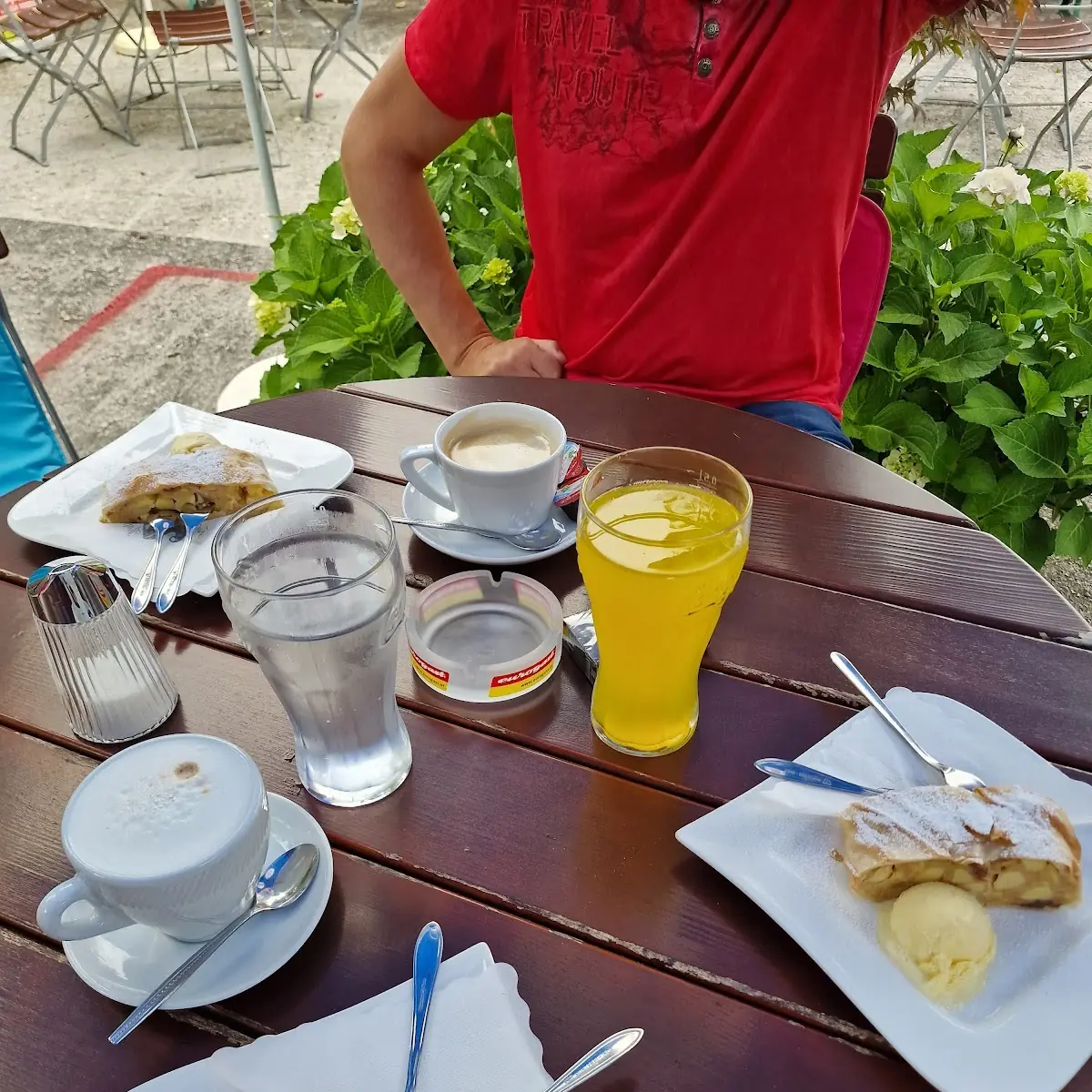 Apfelstrudel