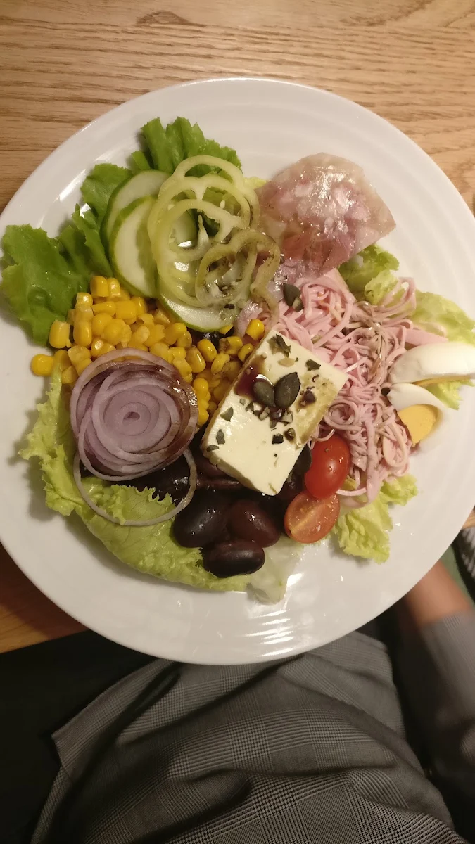 Salat Mit Wurstsalat