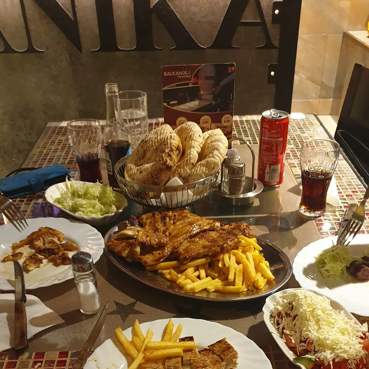 Mešano Meso Chicken White Kobasica Ćevapi I Pileći Batak