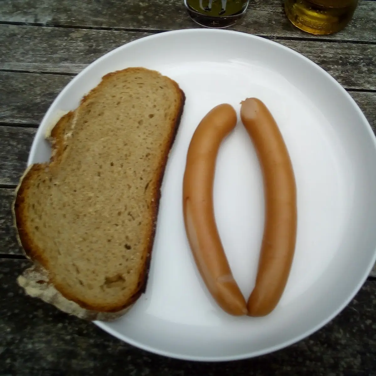 Wienerle Mit Brot