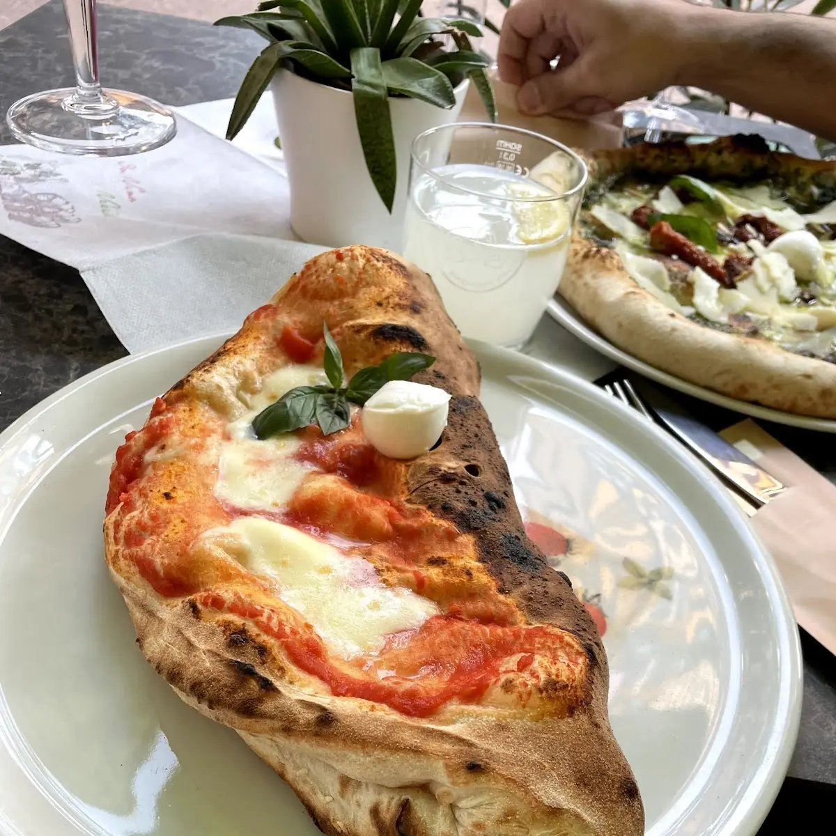 Pizza Calzone