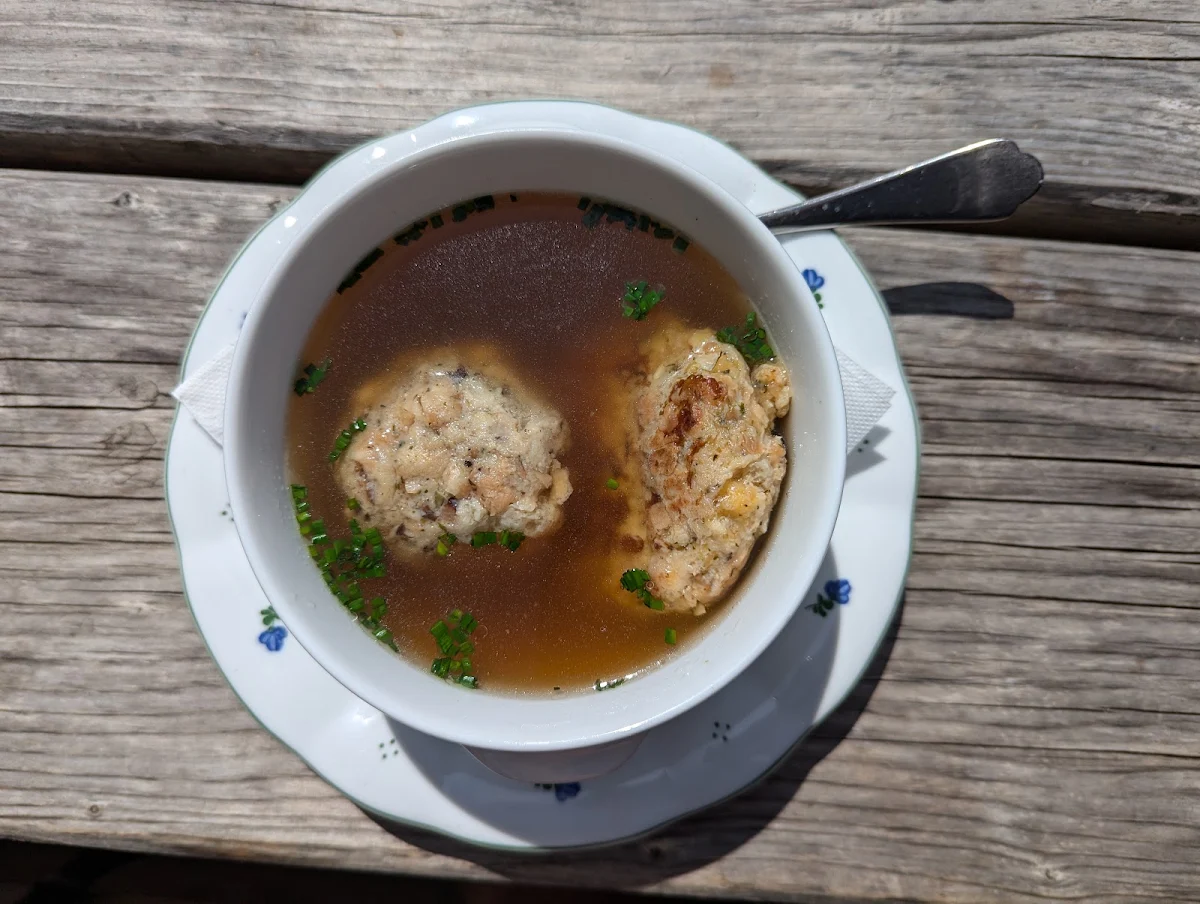 Speckknödel Und Kaspressknödel Suppe