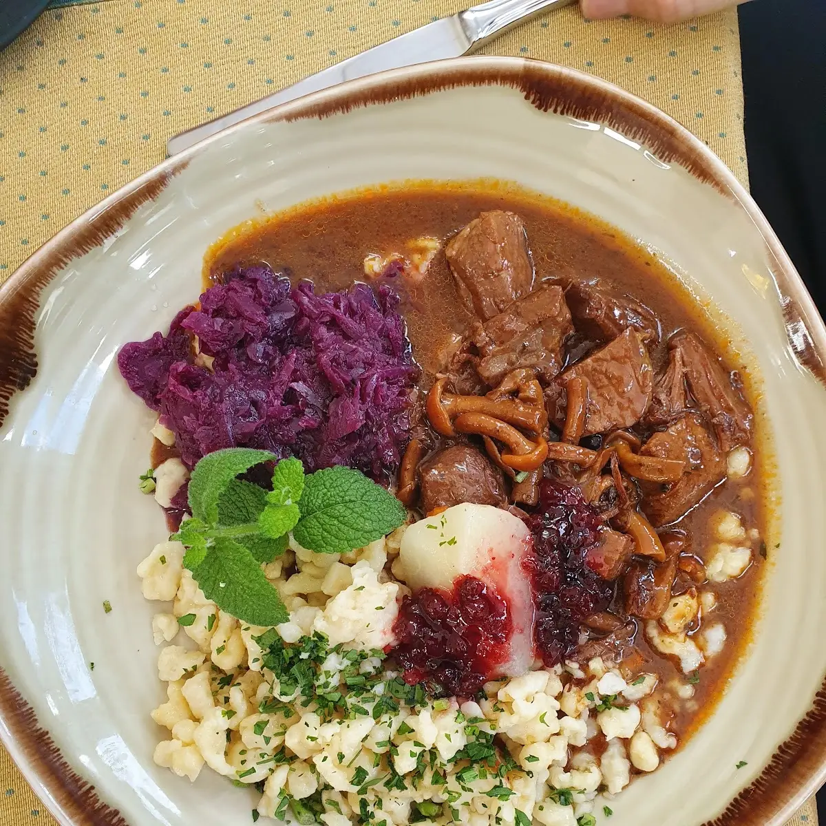 Hirschgulasch