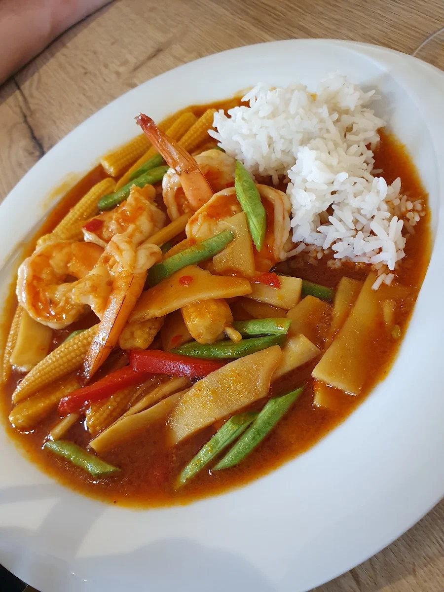Pad Prik Gaeng Gai