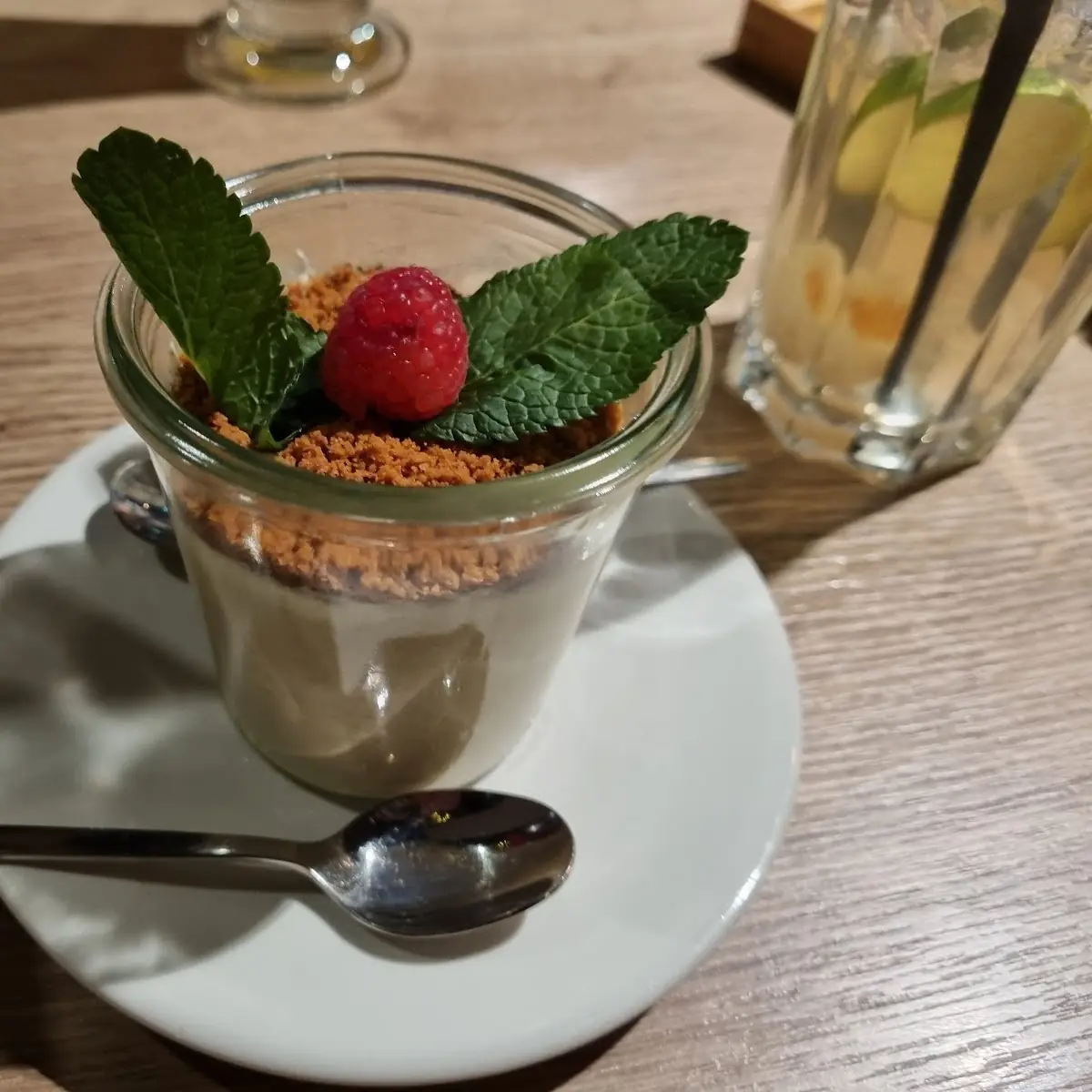 Lotus Mousse