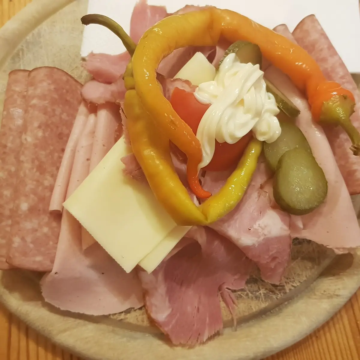 Belegtes Brot Das Gibt Es Nur Im Gasthaus Roschitz So Stark Belegt Und Günstig