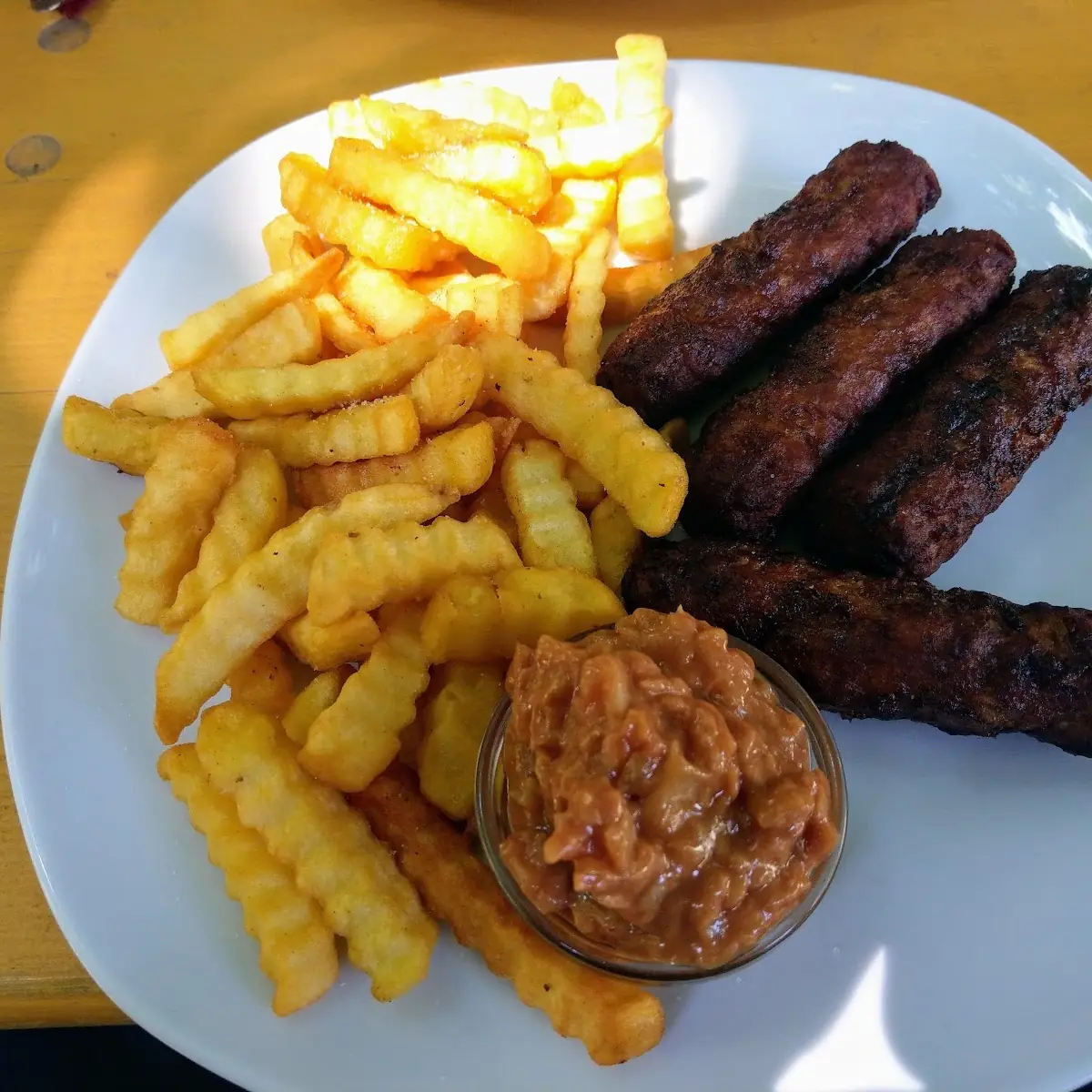 Cevapcici Mit Pommes Frites