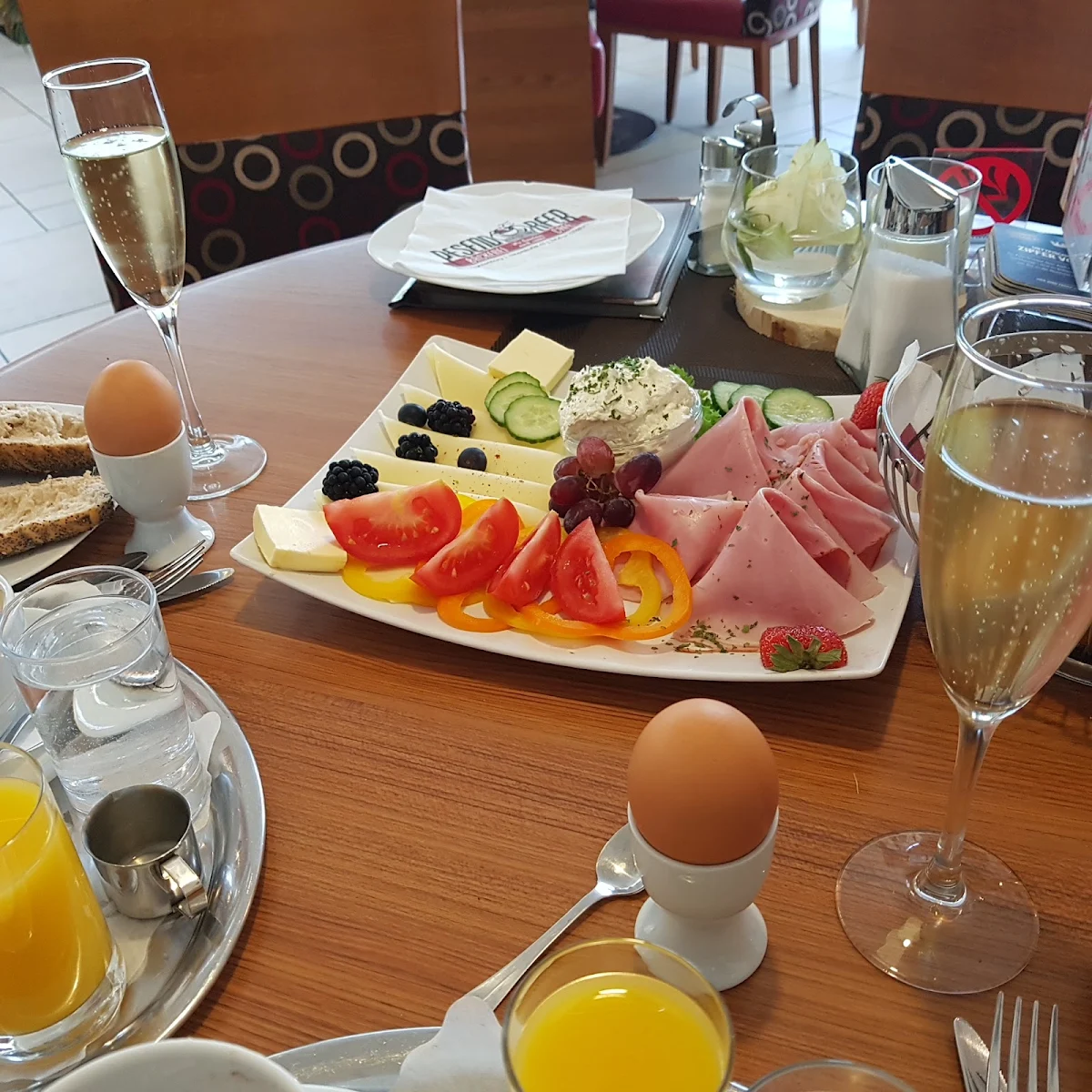 Sektfrühstück