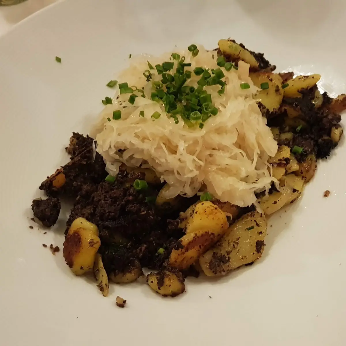 Blunzngröstl Mit Sauerkraut