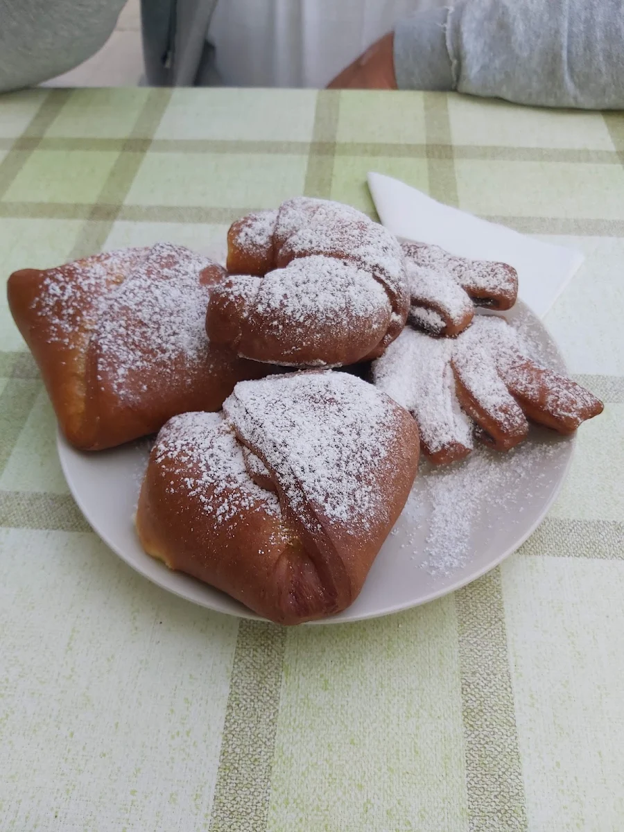 Topfentascherl Nußkipferl Mohnkrone Aus Germteig