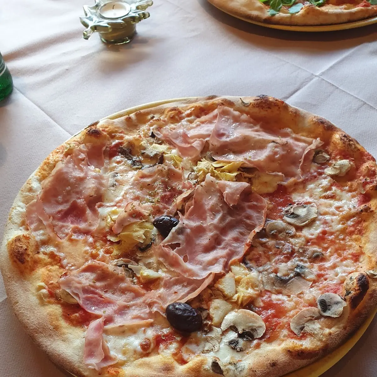 Pizza Capricciosa