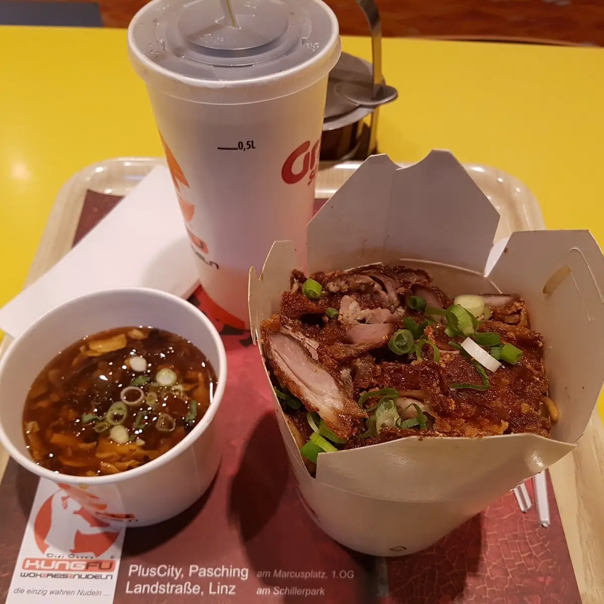 Großes Menü Mit Suppe Box Und Cola, KungFu - Wok | Reis | Nudeln