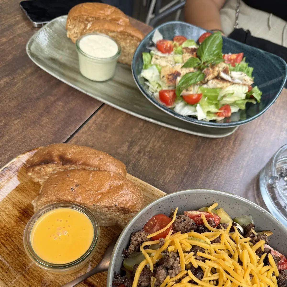 Wild Cheeseburger Bowl