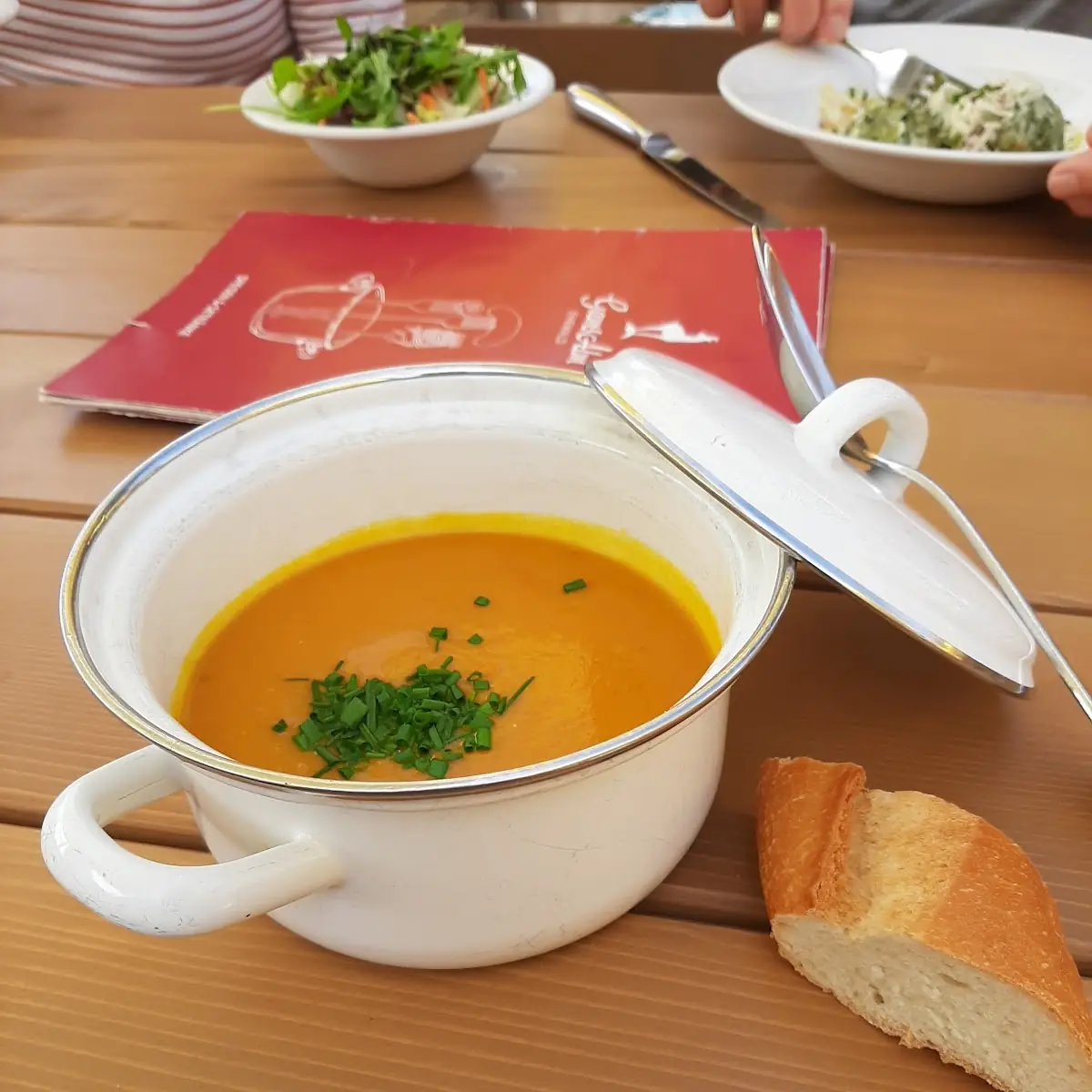 Kürbiscremesuppe Mit Baguette