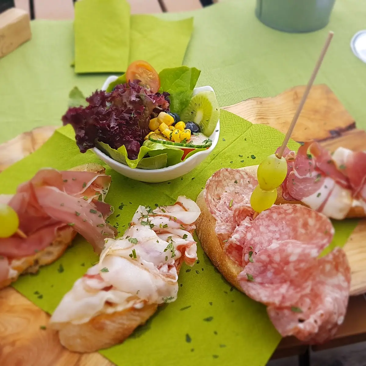 Bruschetta Mit Hausspeck Lardo Salami