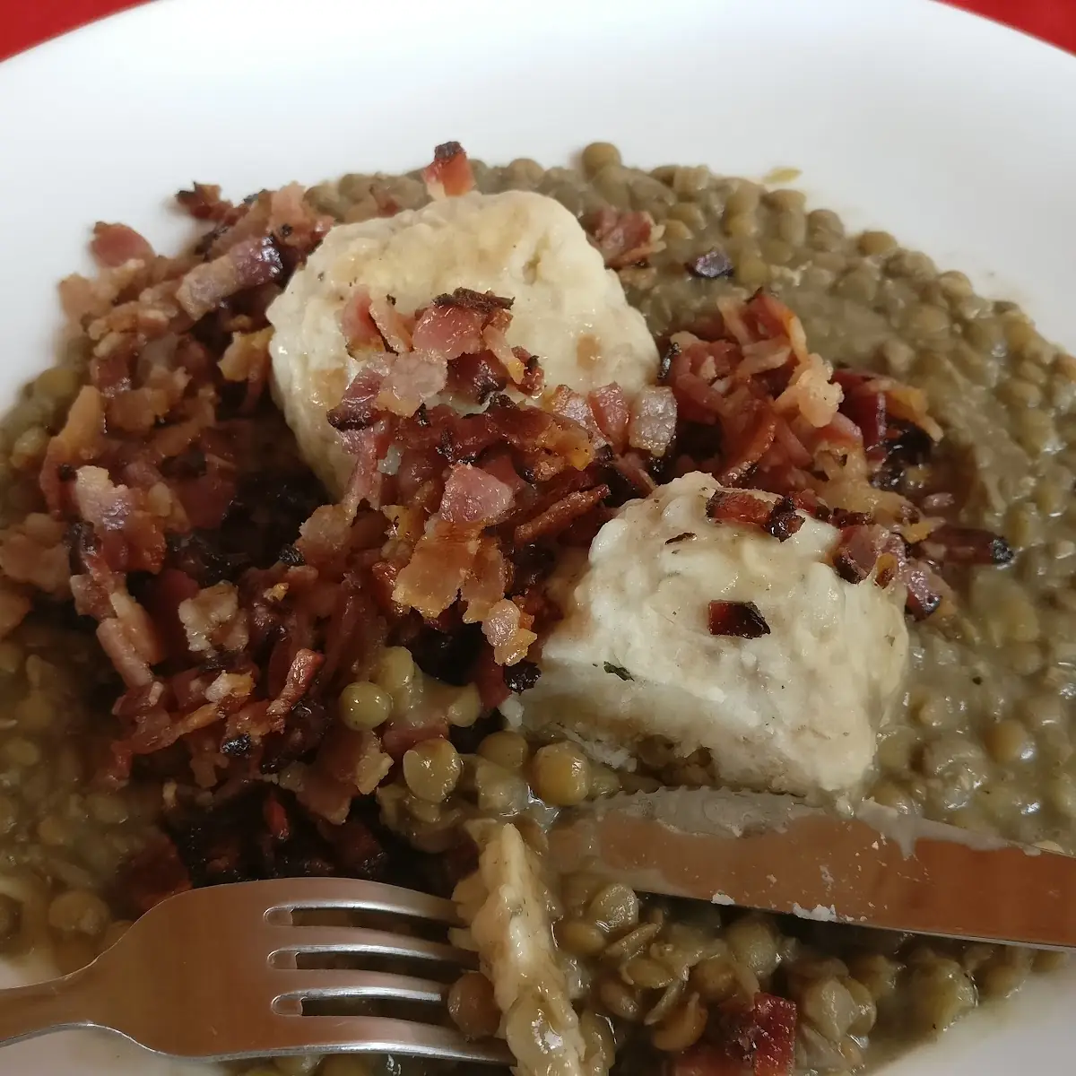 Linsen Mit Speck Und Semmelknödel