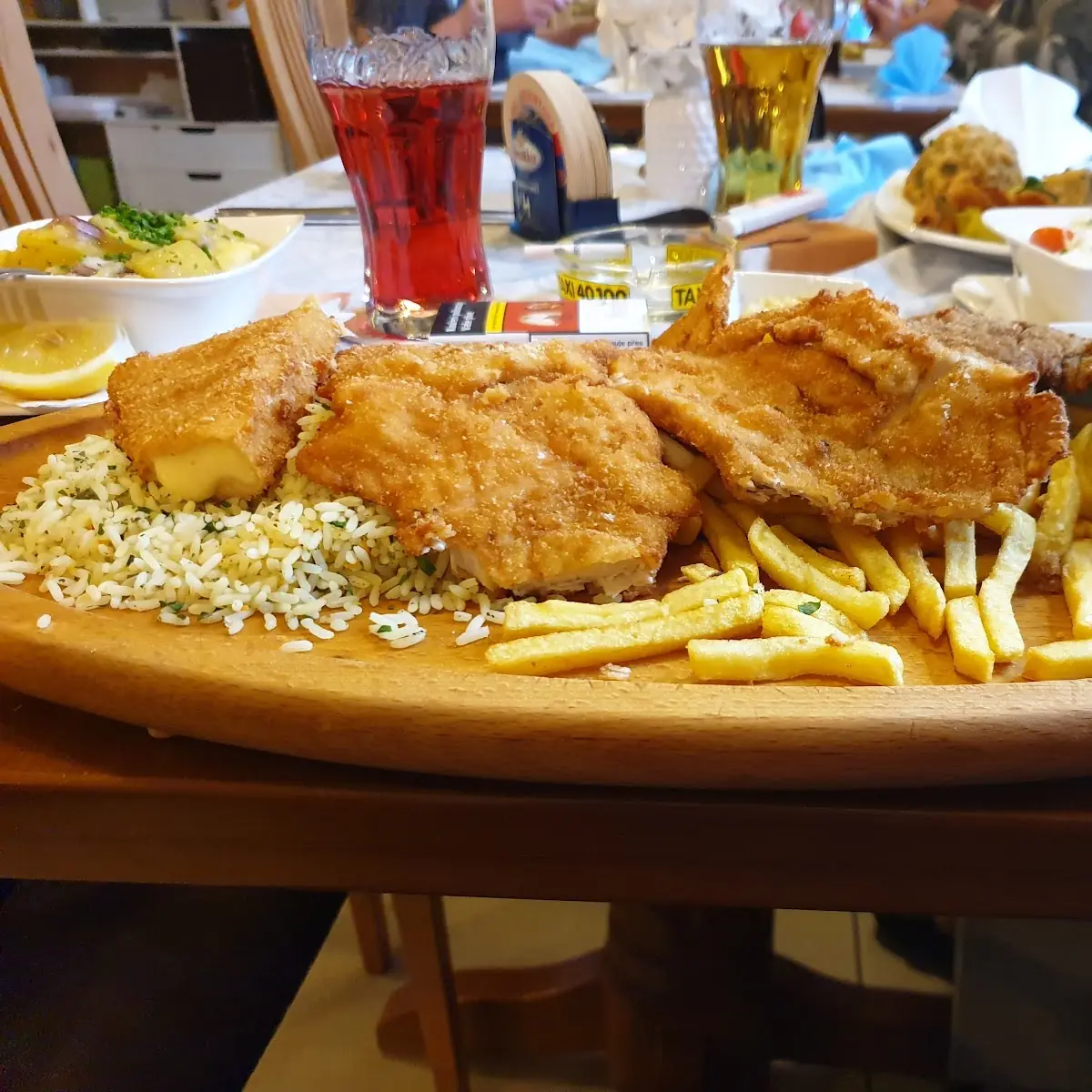 Mit Pommes