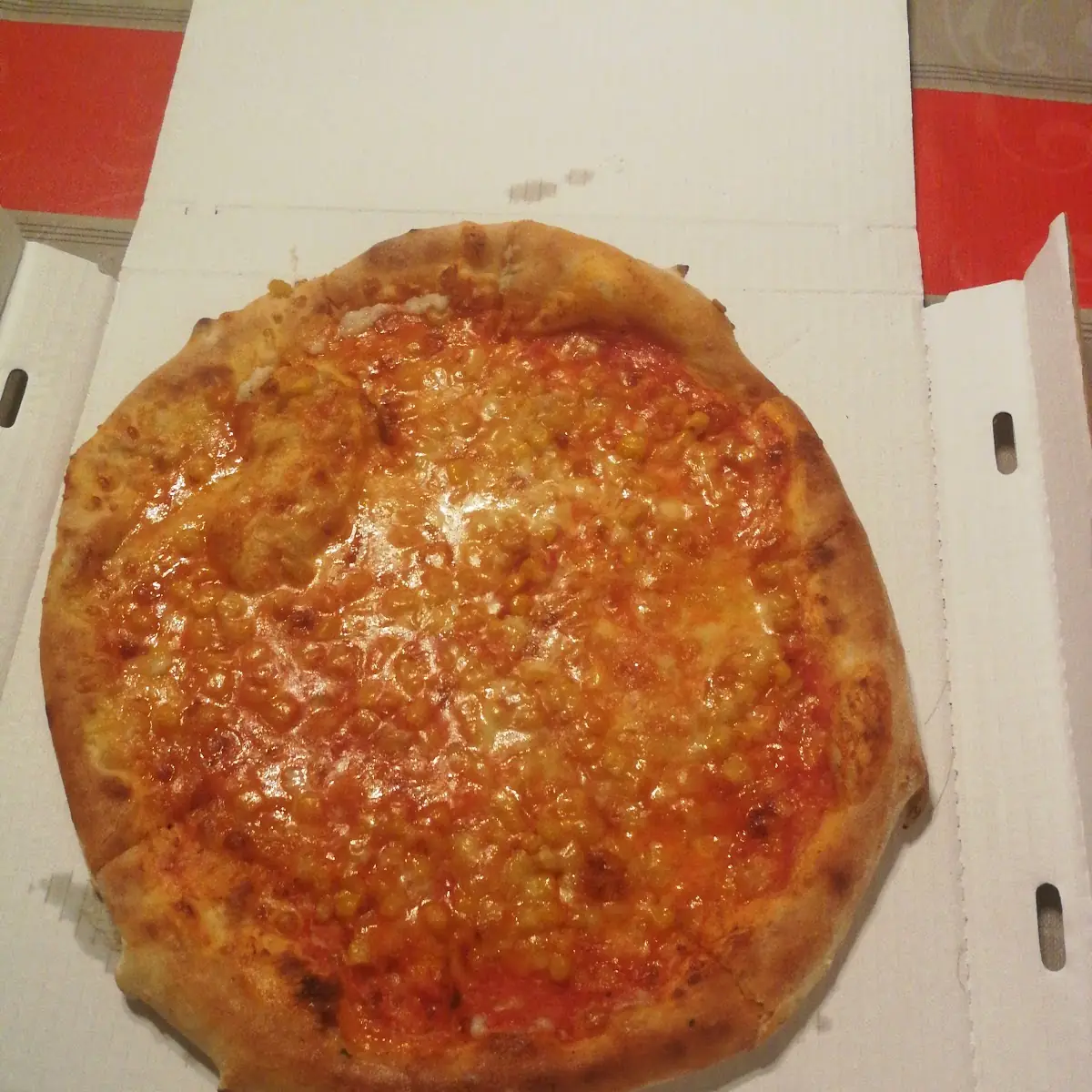 Pizza Margherita Mit Mais