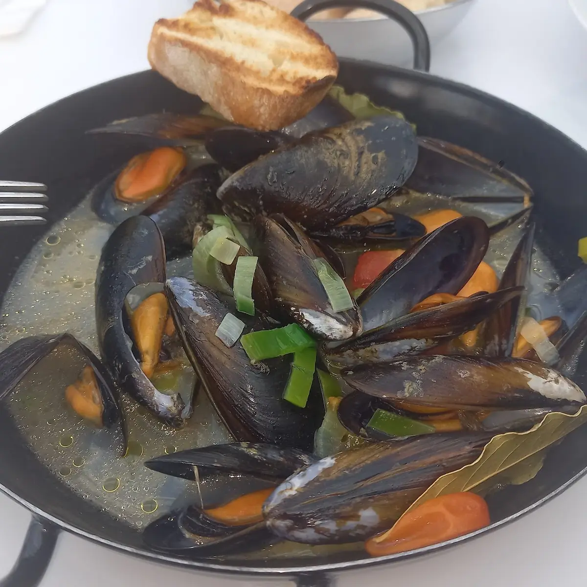 Cozze Al Vino Bianco