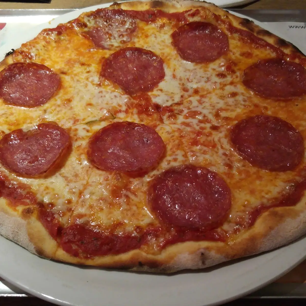 Salami Pizza