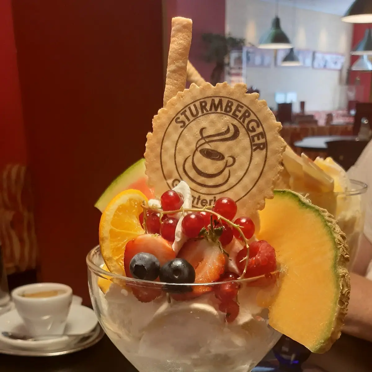 Fruchteisbecher