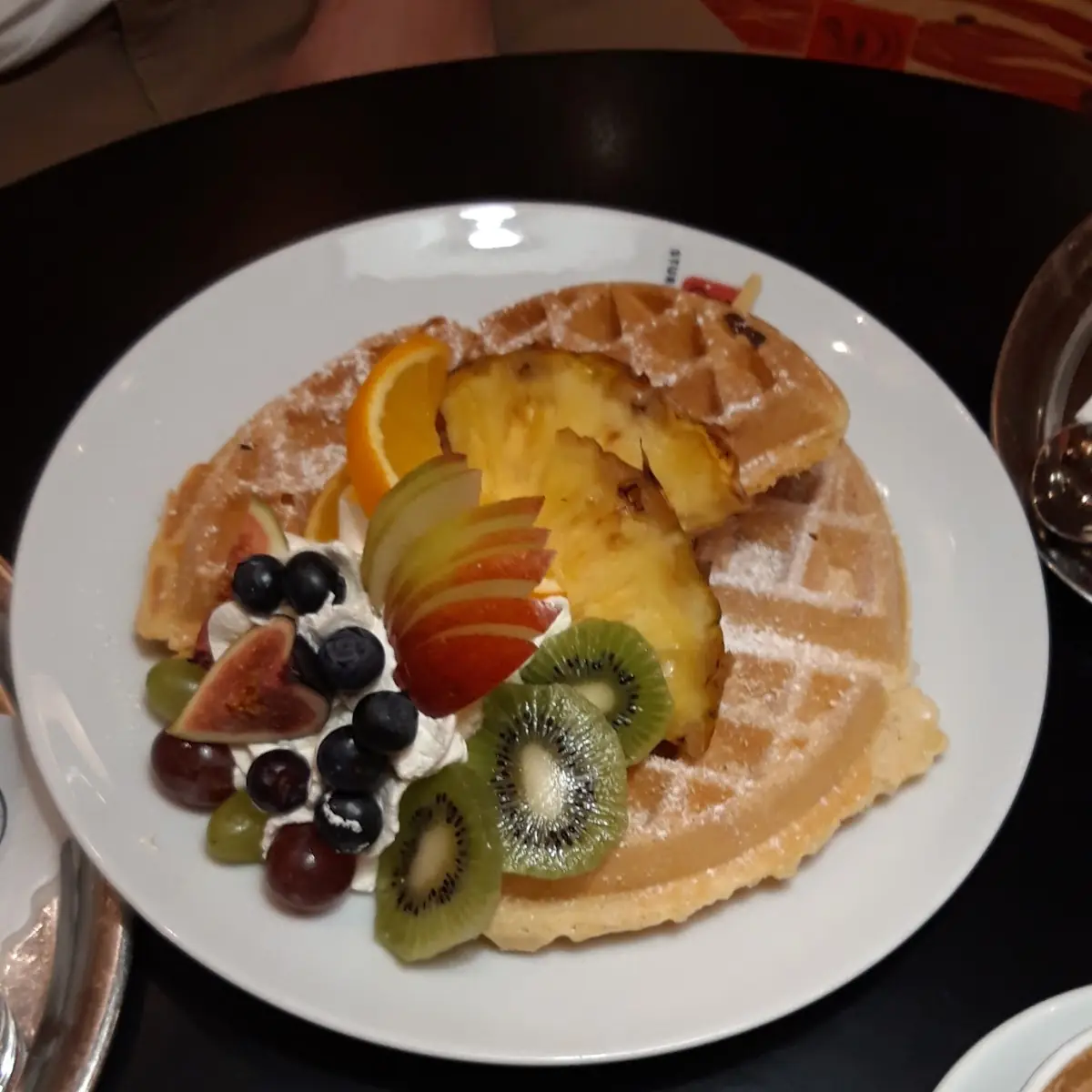 Waffel Mit Obst U Schlag