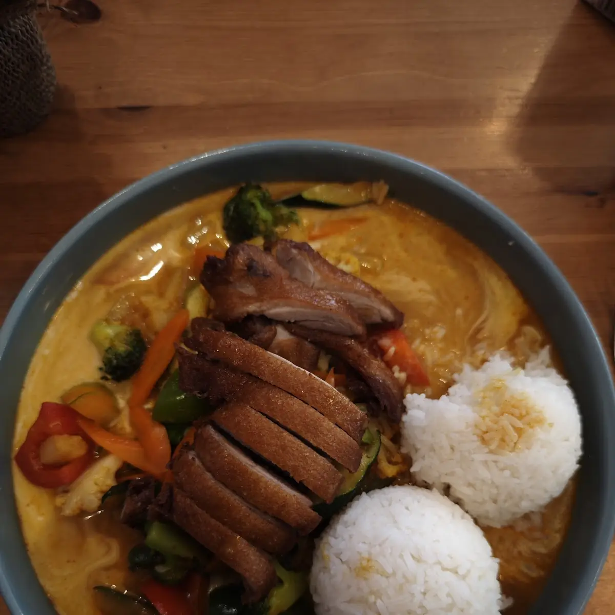 Gelbes Curry Mit Ente
