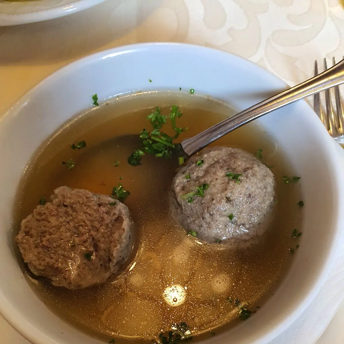 Leberknödel Suppe