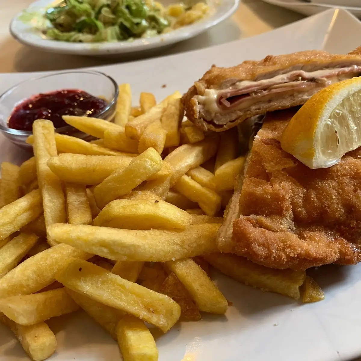Schilcher Land Schnitzel Mit Pommes