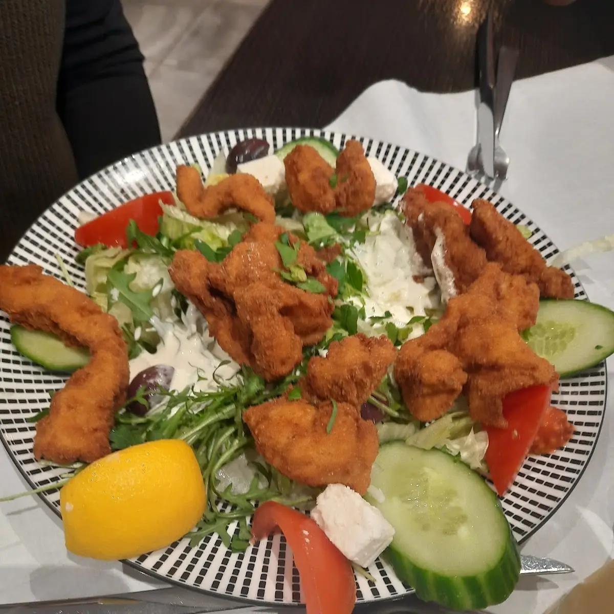 Salat Mit Hühnerstreifen Gebacken