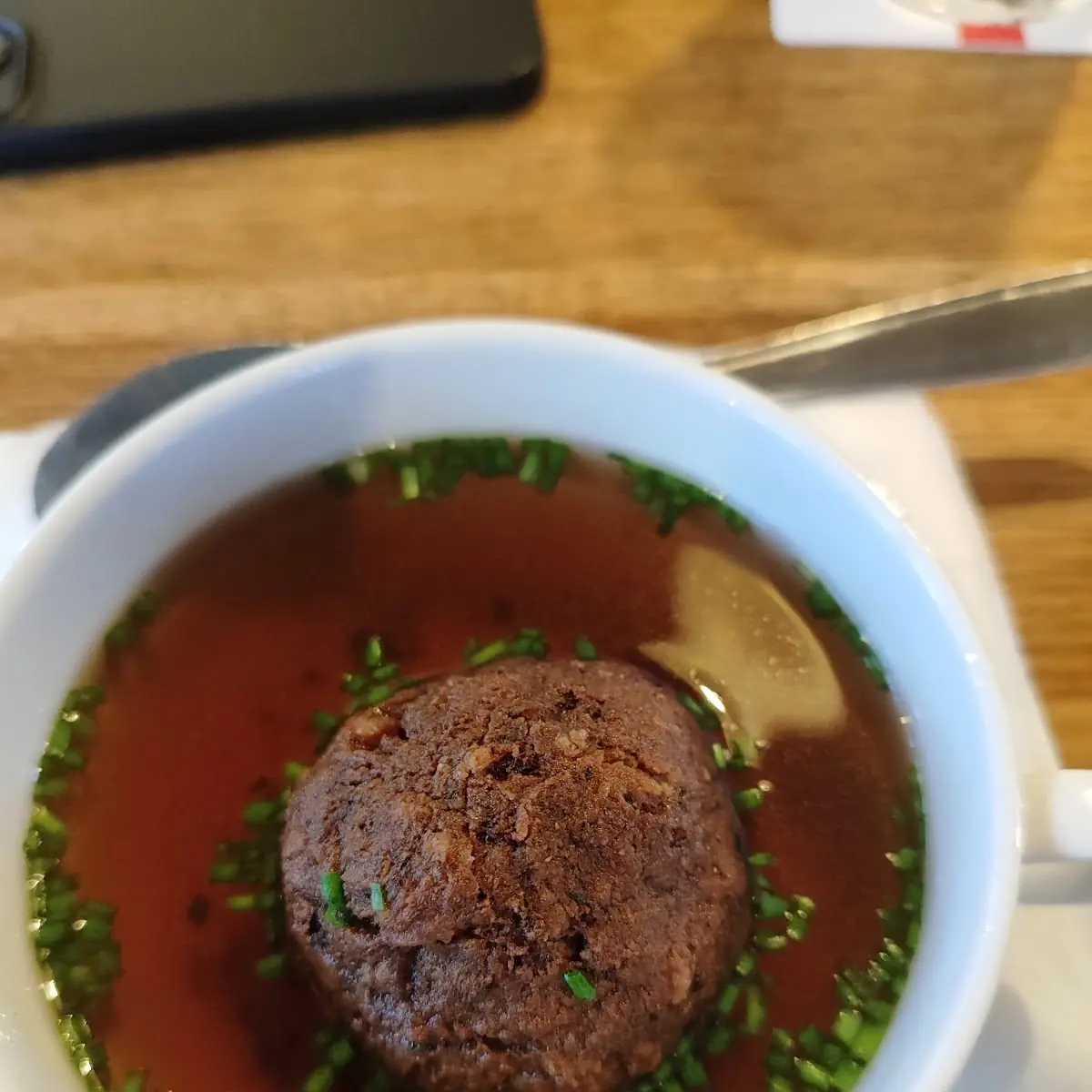 Leberknödelsuppe