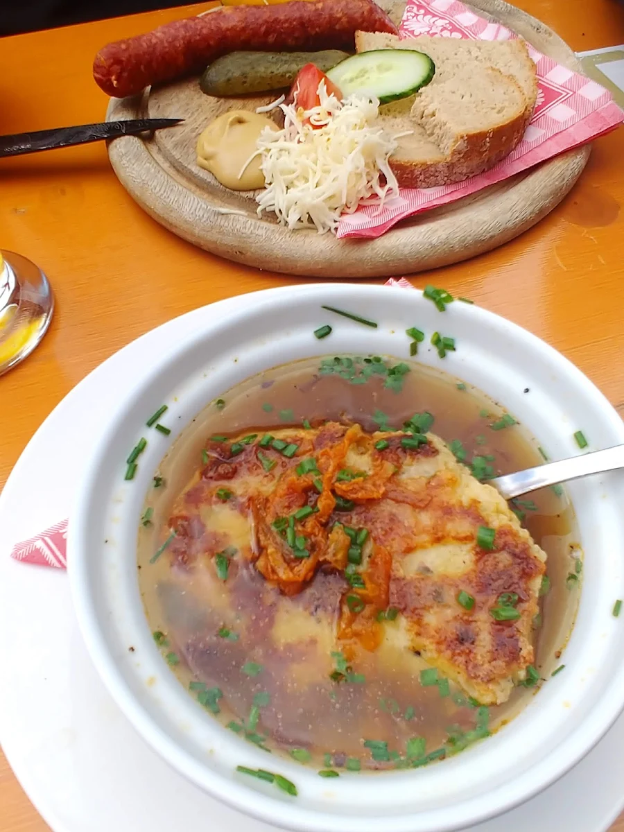 Kaspressknödelsuppe