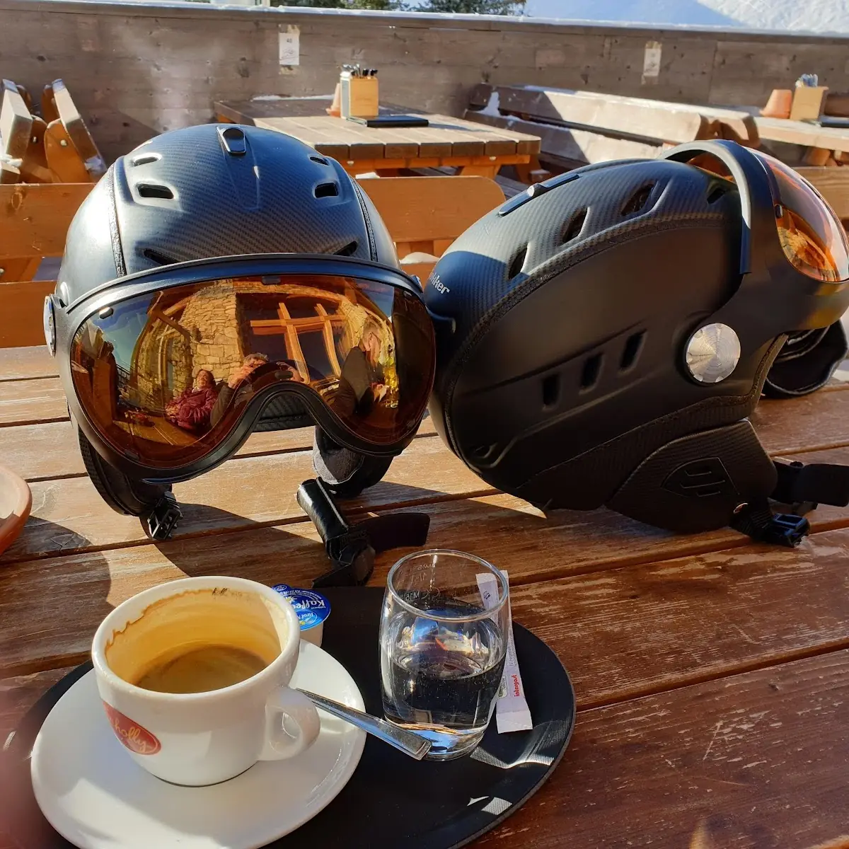 Helme Mit Kaffee