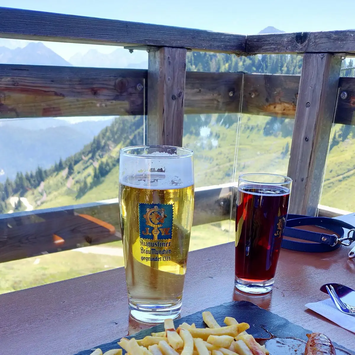 XXL Currywurst Mit Pommes Frites