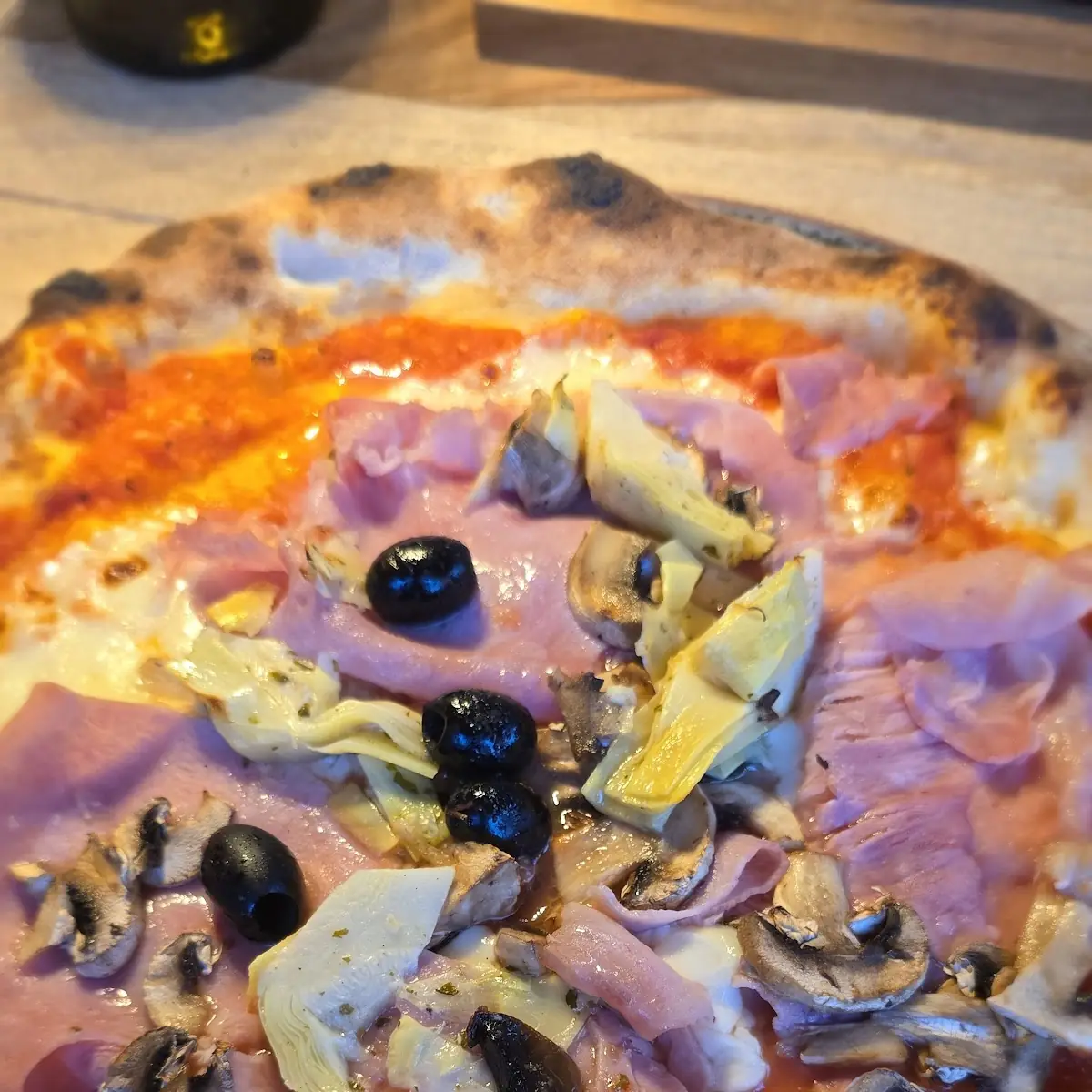 Pizza Capriosa