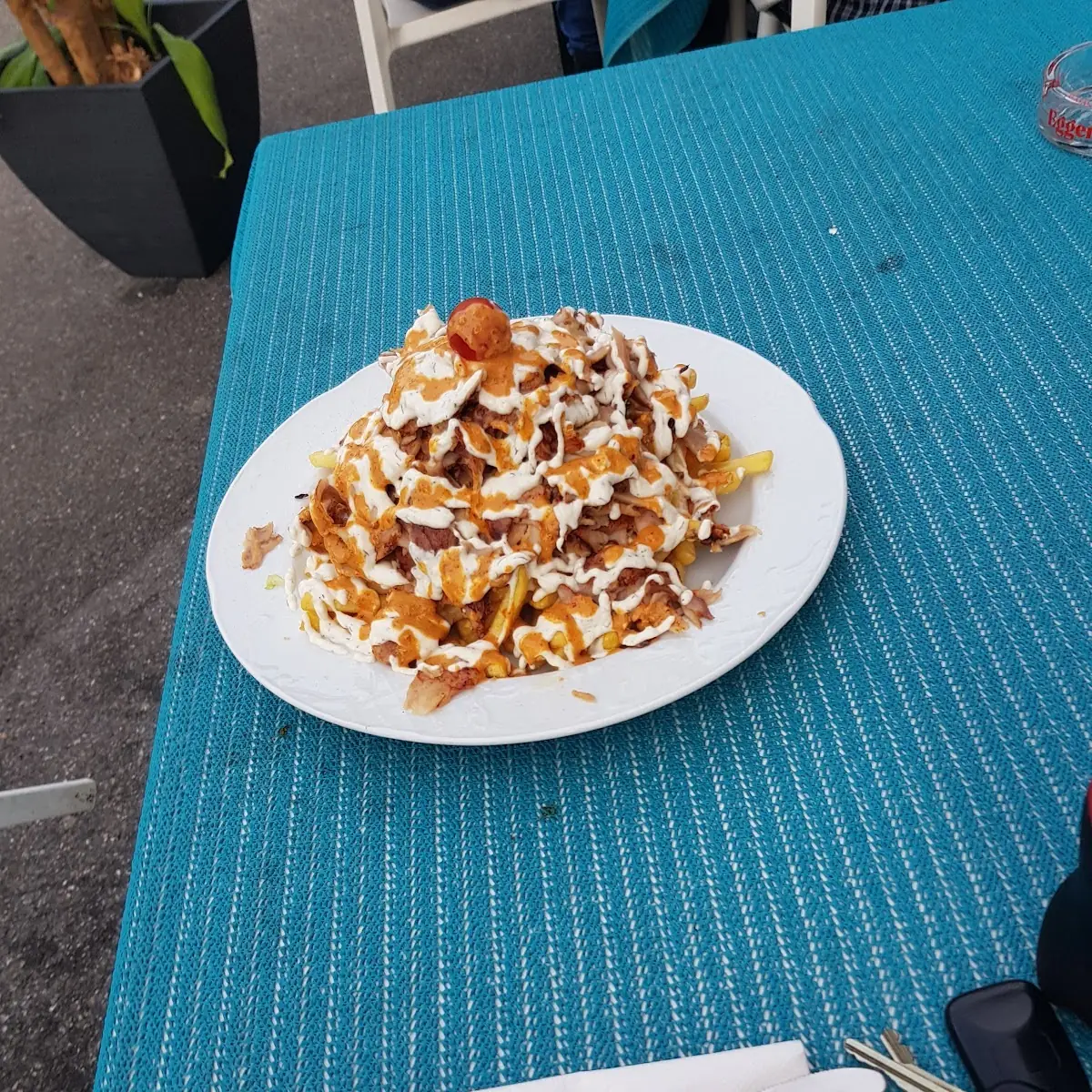 Pommes Mit Kebup Und Extra
