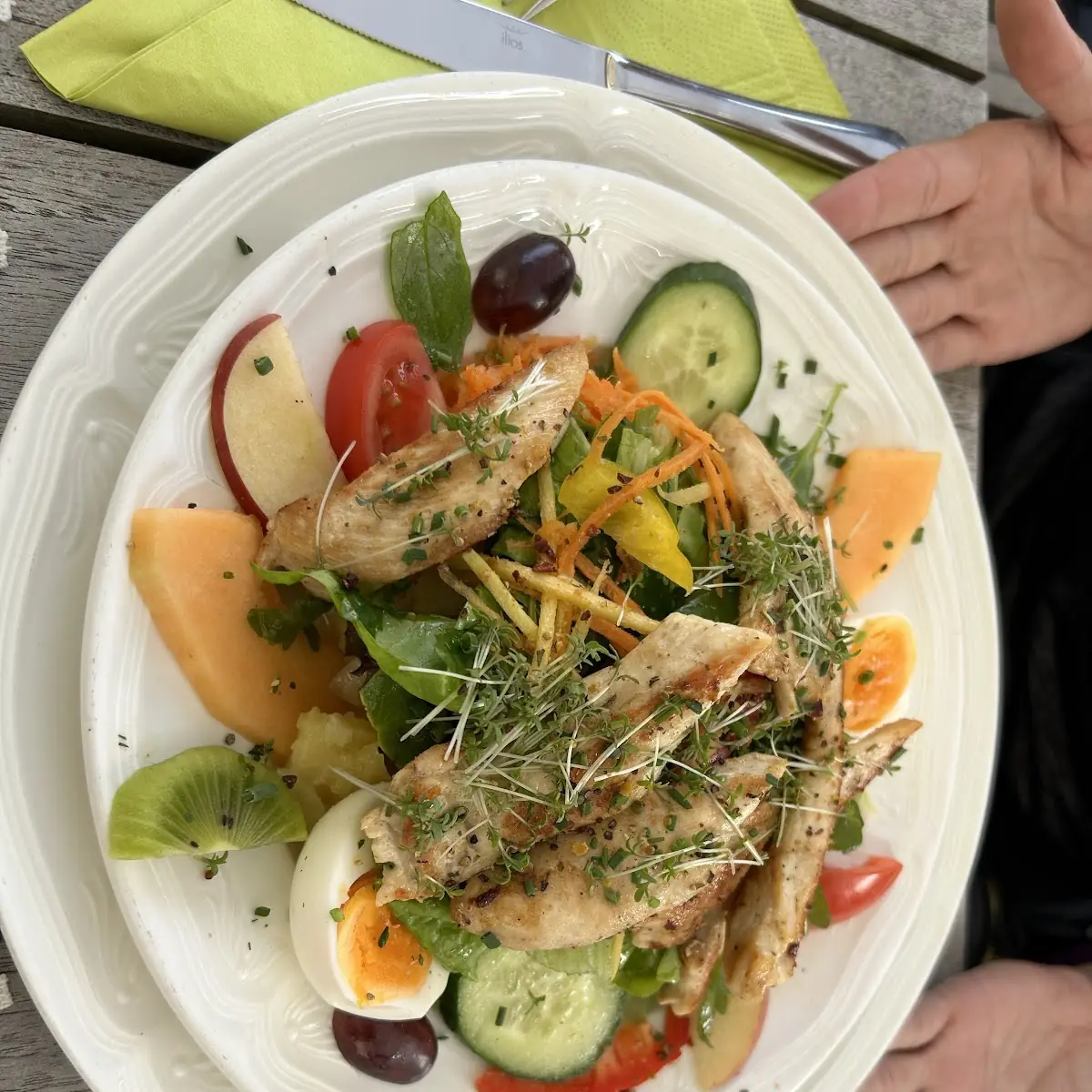 Herb Potatoes and Mixed Salad