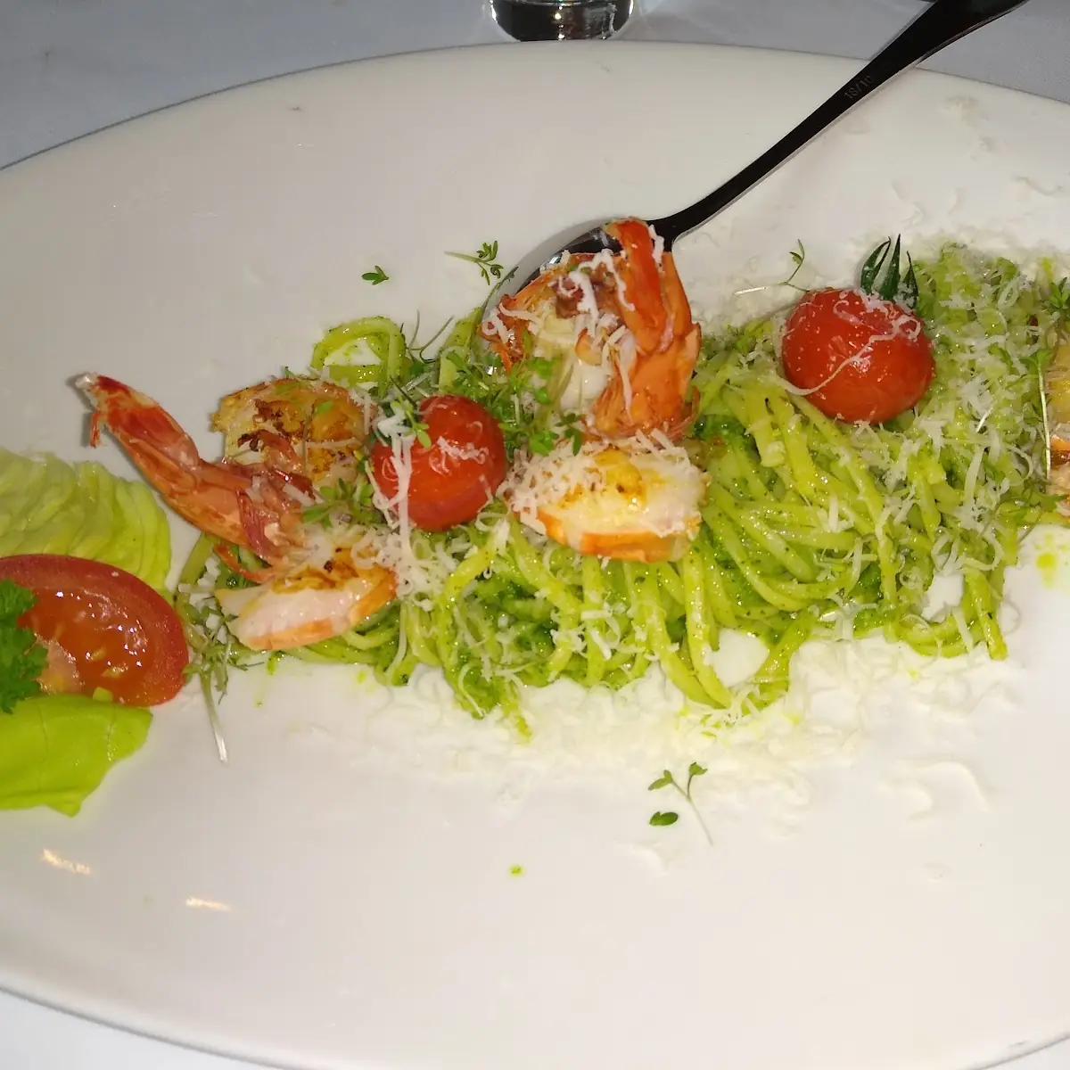 Spaghetti Mit Pesto Und Garnelen
