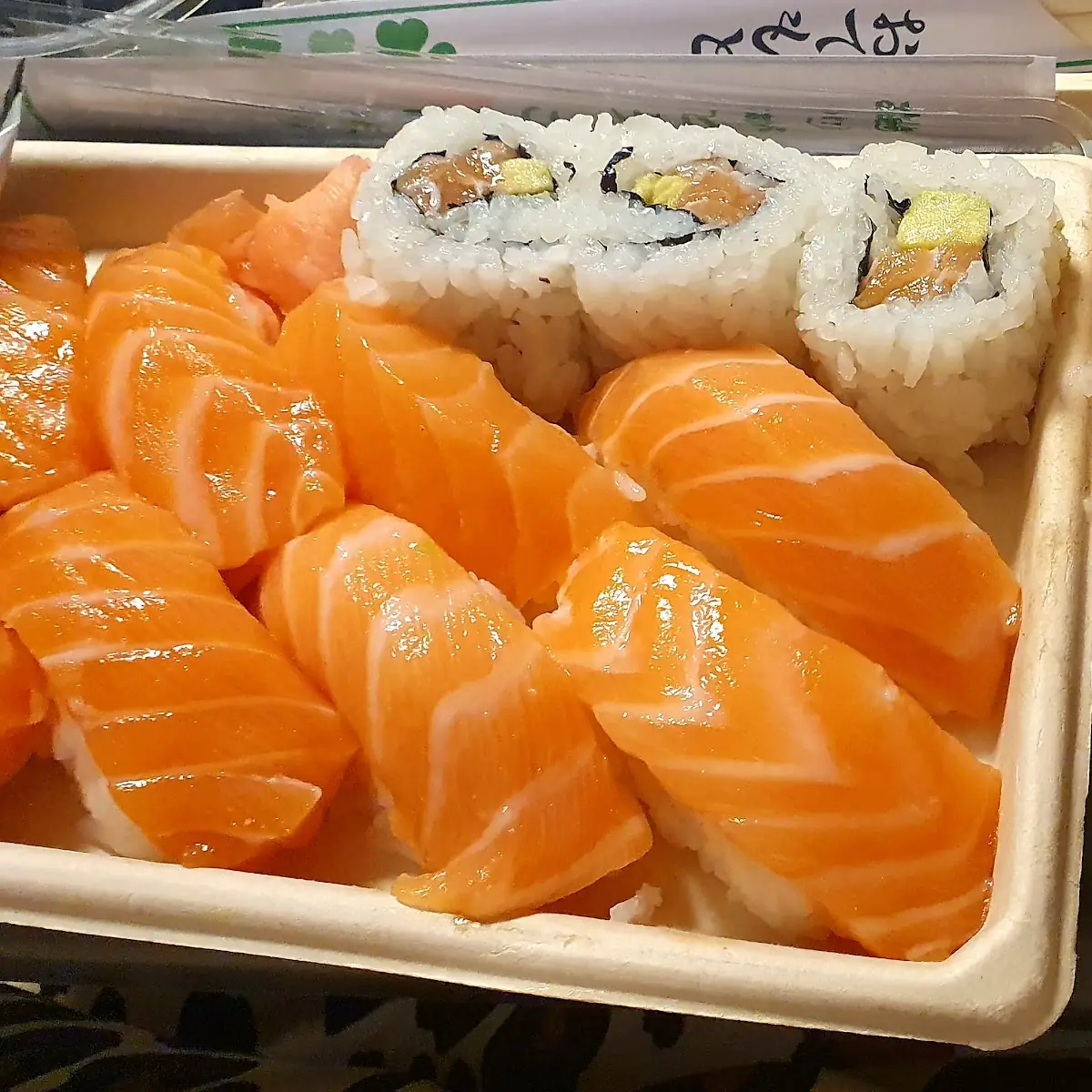 Wokgemüse mit gebratenen Nudeln (vegetarisch)