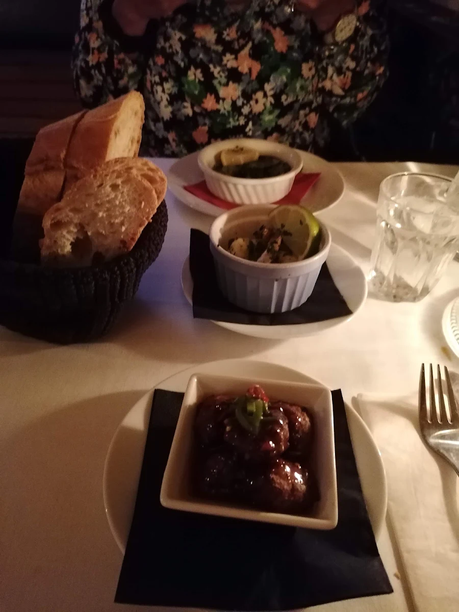 Fleischballchen Und Scampi Tapas