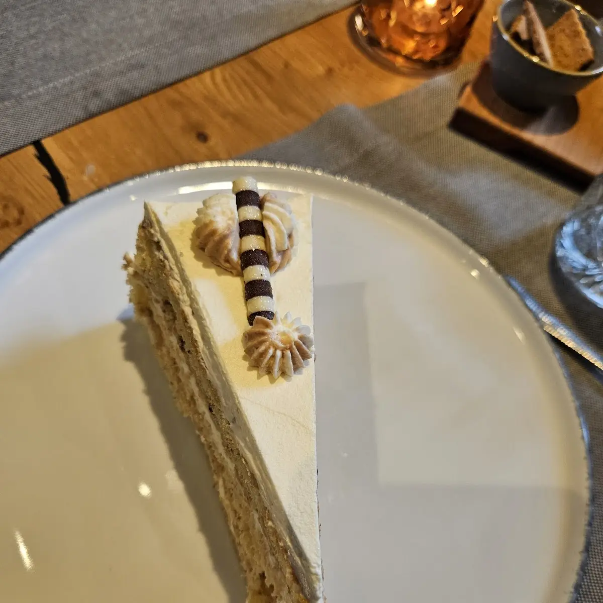 Hausgemachte Schoko-nuss Torte
