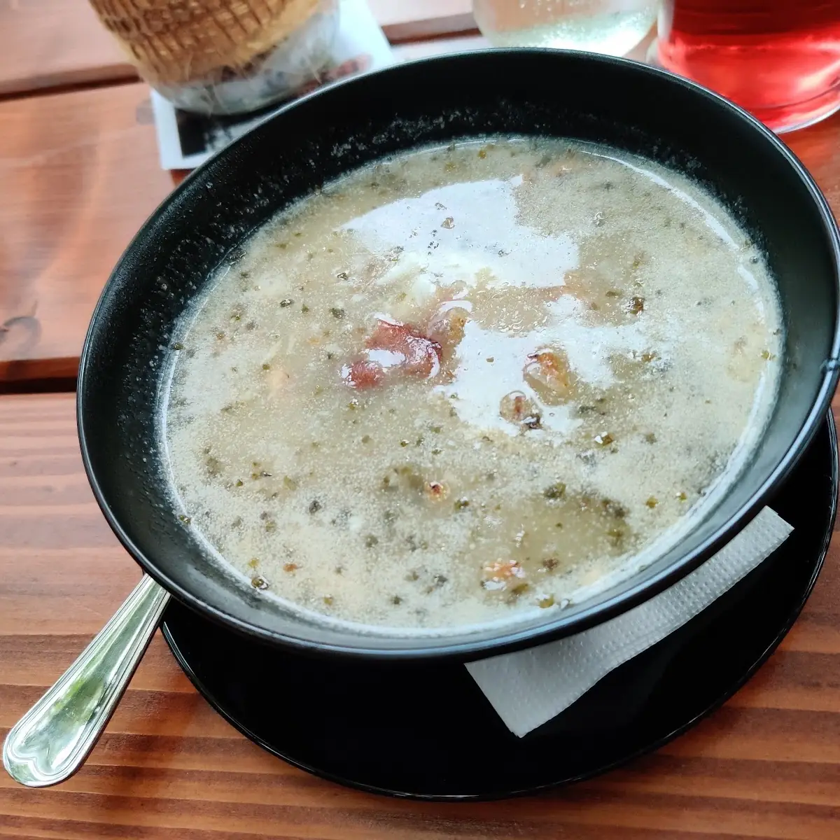 Burgenländische Steinpilz-kartoffelrahmsuppe