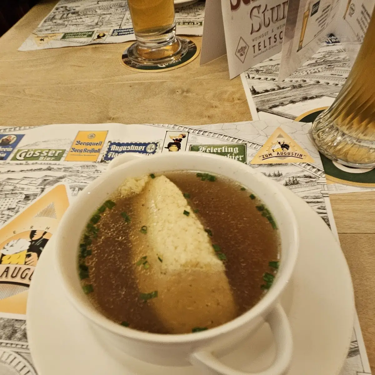 Grießknödelsuppe