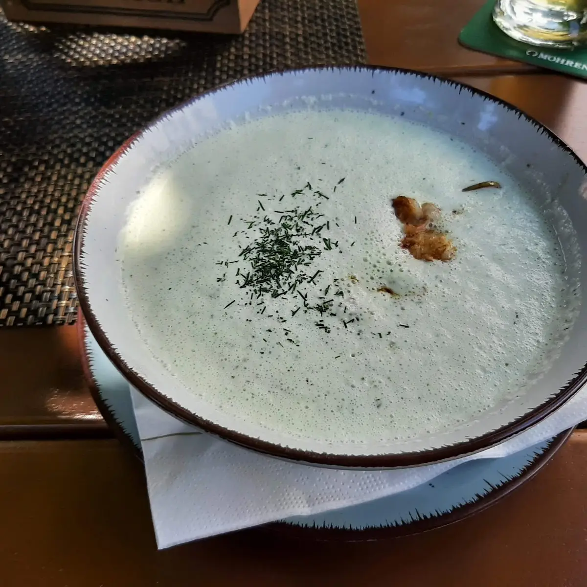 Kalte Gurkensuppe