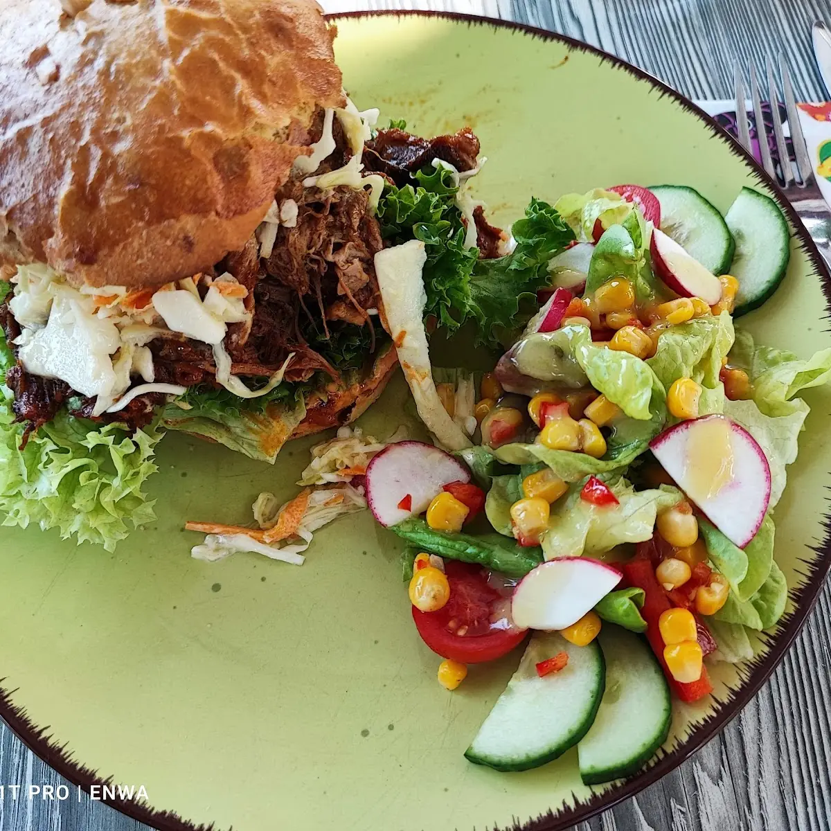 Pulled Pork Burger