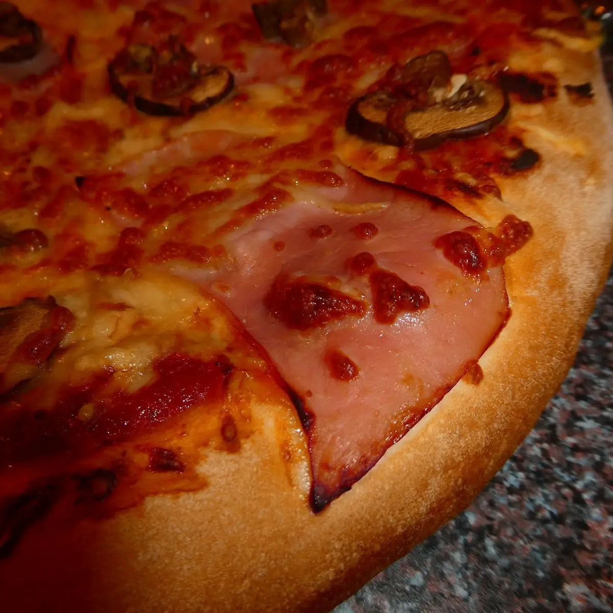 Pizza Diavolo