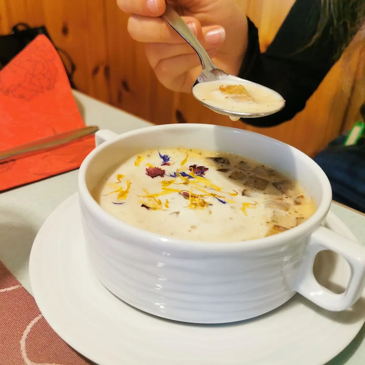 Knoblauchcremesuppe