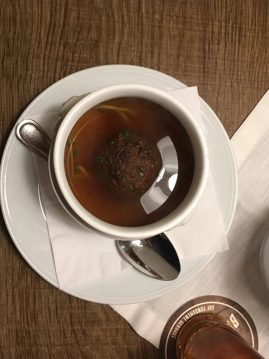 Leberknödelsuppe