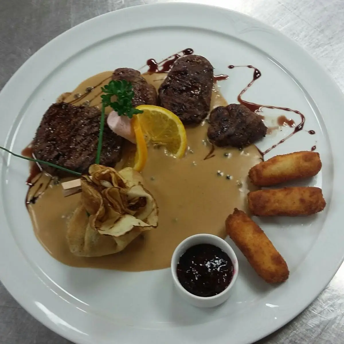 Rehfilet In Pfeffersauce